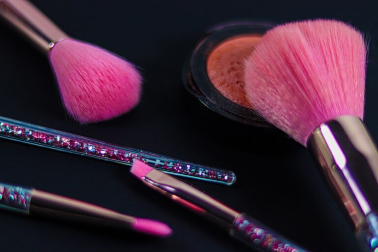 Unleash Your Creativity with Unique Cosmetic Accessory Options